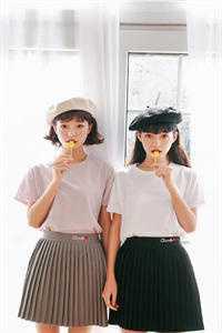 白月光和我穿同款西装