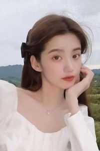 盛南野钟肃霜叫什么