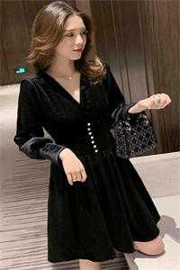 嫁给前男友他爸短剧