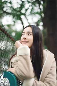 给领导造成困扰